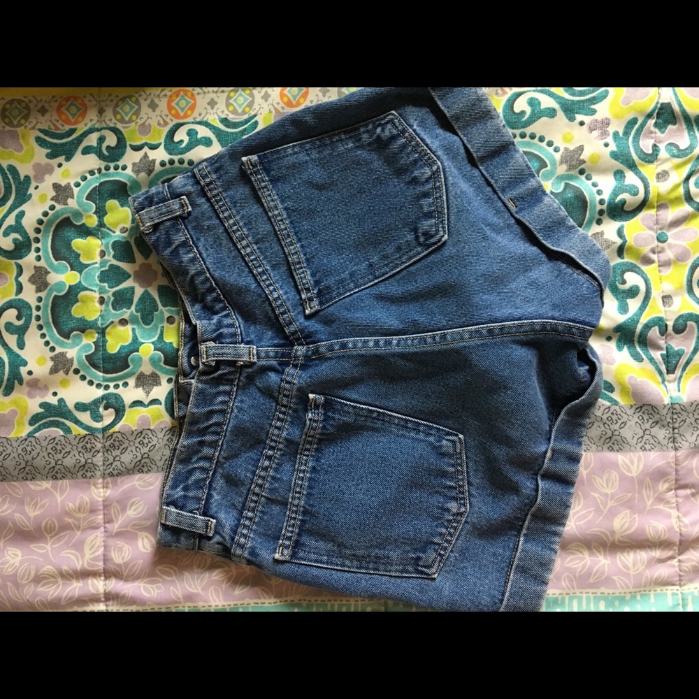 👽 AMERICAN APPAREL HIGH RISE MOM SHORT 👽